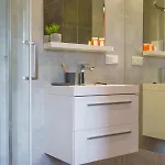 Rozeta - *